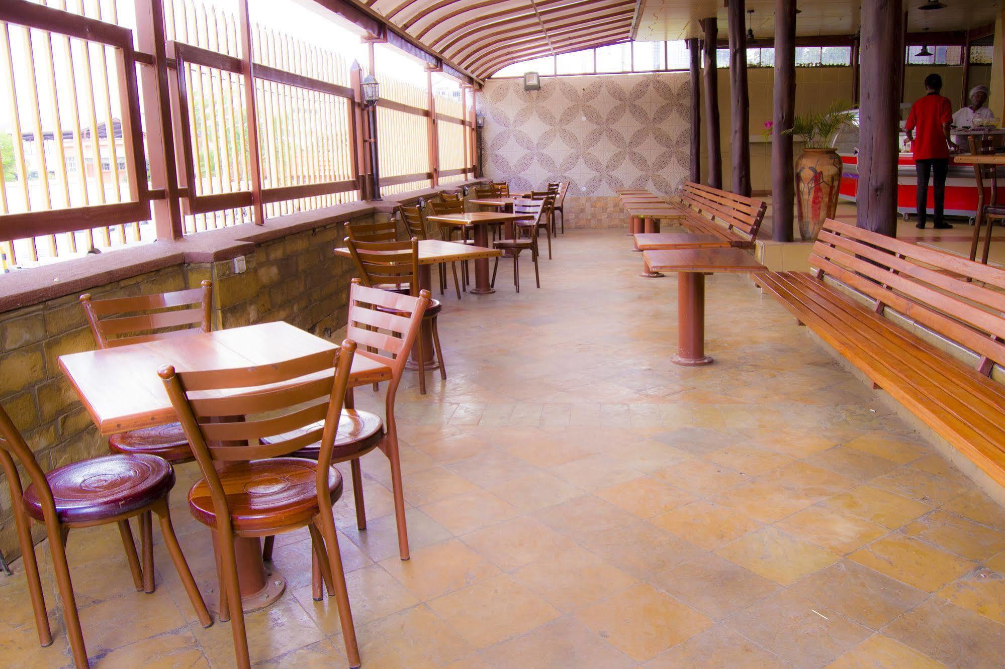 Mooreland Hotel Ναϊρόμπι Εξωτερικό φωτογραφία